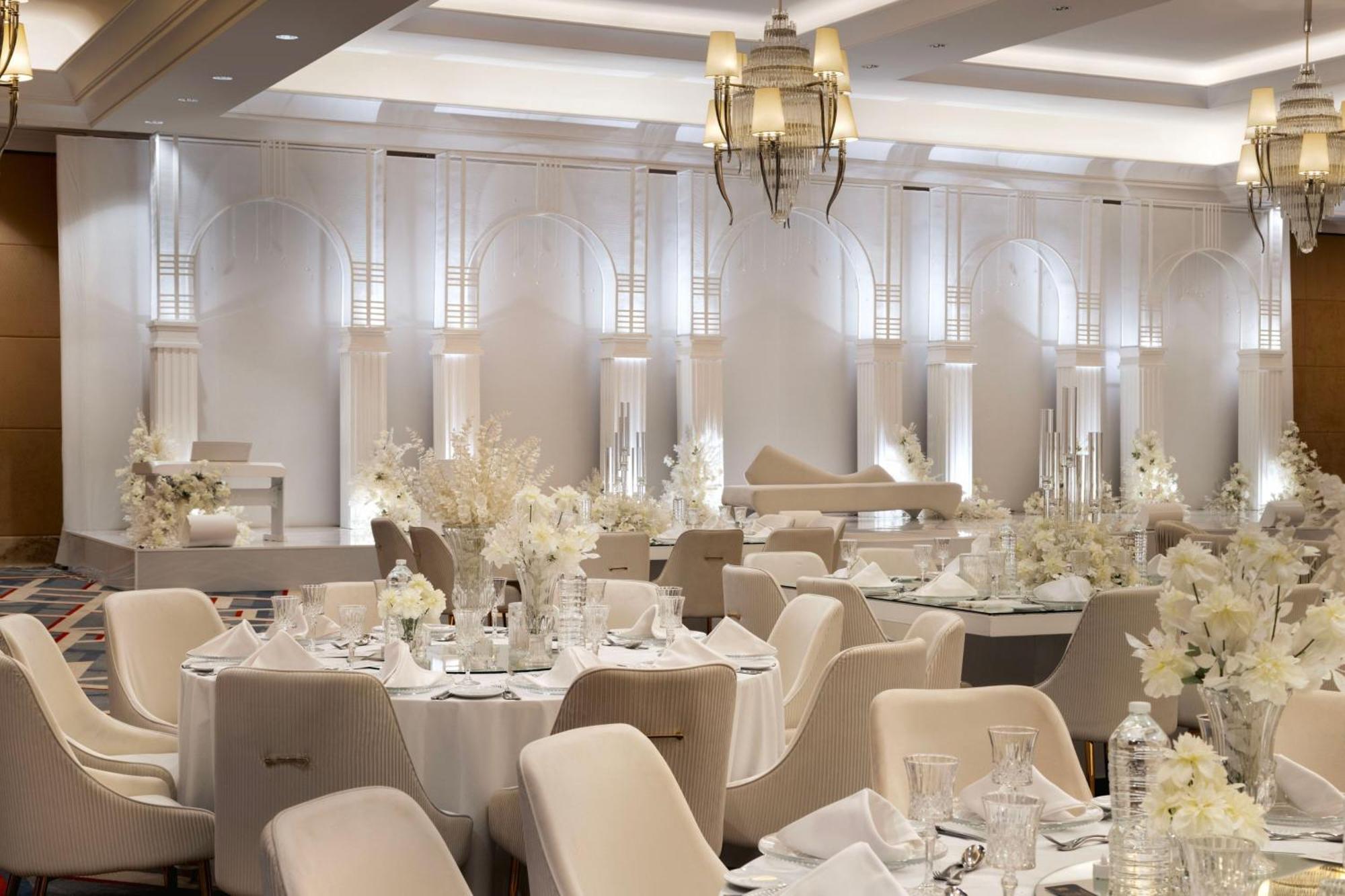 Sheraton Oman Hotel Muscat Exterior photo The ballroom at The Riverview