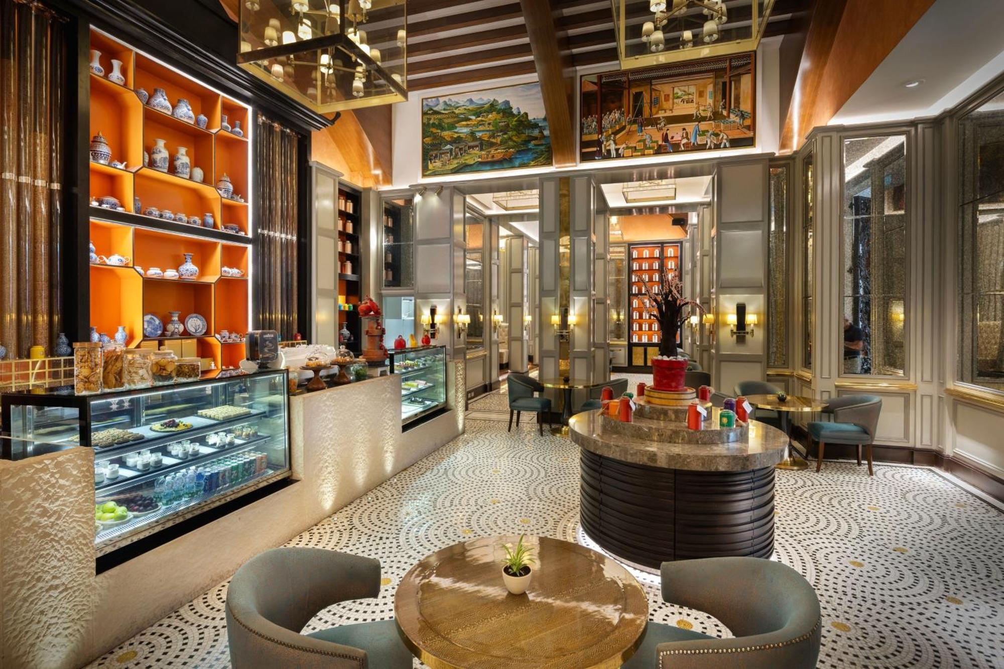 Sheraton Oman Hotel Muscat Exterior photo The Lobby Lounge