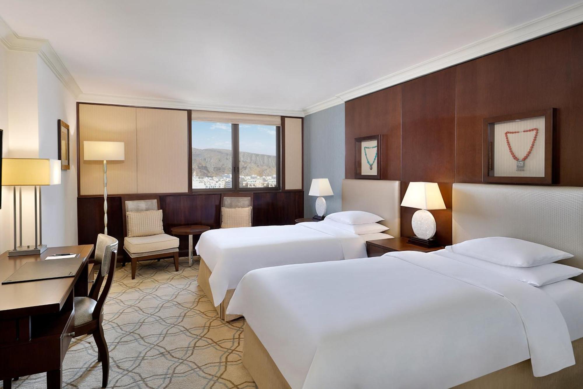 Sheraton Oman Hotel Muscat Exterior photo